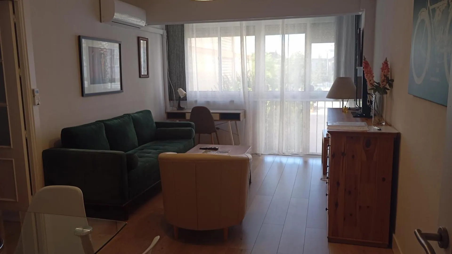 Apartamento Celia Seville 0*,  Spain
